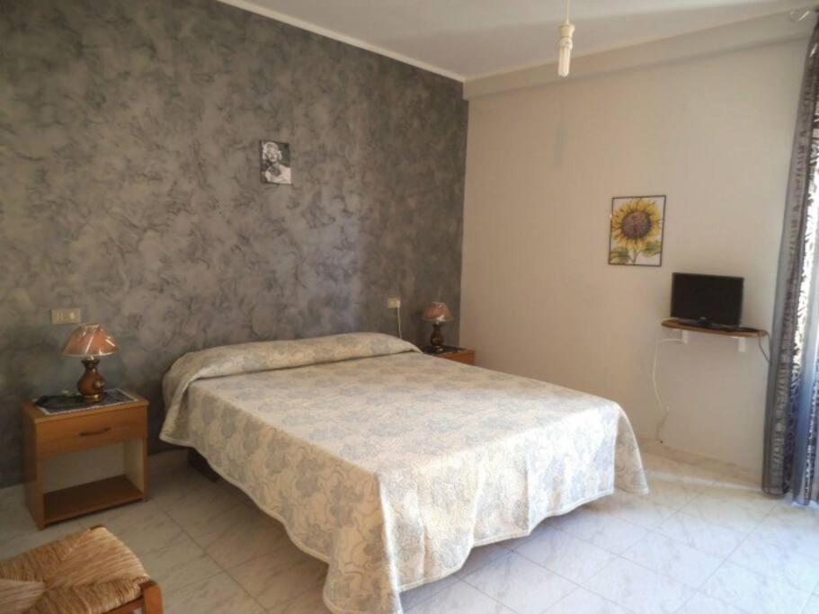 Bilocale Piano Base Leilighet Castellammare del Golfo Eksteriør bilde